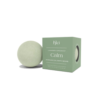 Calm Lavender & Spearmint Avocado Oil Bath Bomb Klei beauty