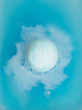Restore Eucalyptus & Peppermint Arnica Oil Sore Muscle Bath Bomb Klei Beauty
